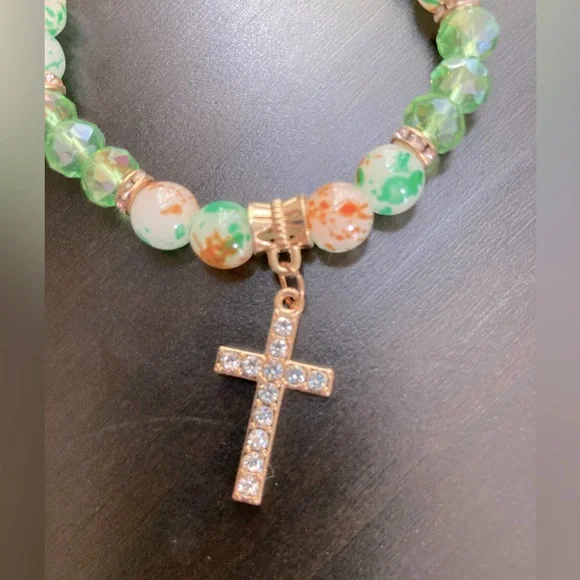 🧡Orange & Green Beaded Cross Bracelet💚 - Picture 2 of 3